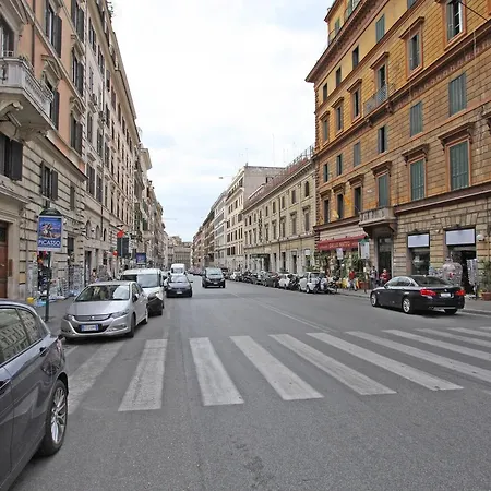 Apartment Quattro Cantoni Rome