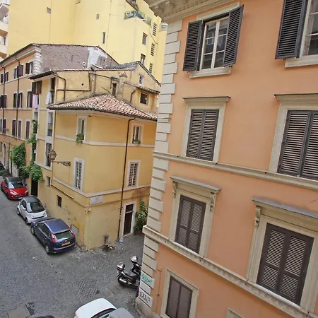 Quattro Cantoni Apartment